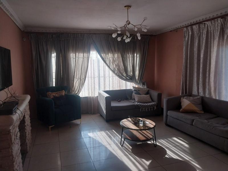 To Let 3 Bedroom Property for Rent in Leondale Gauteng