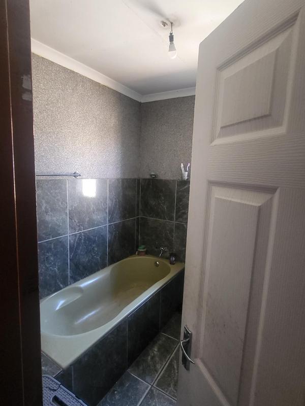 2 Bedroom Property for Sale in Tembisa Gauteng