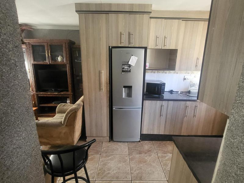 2 Bedroom Property for Sale in Tembisa Gauteng