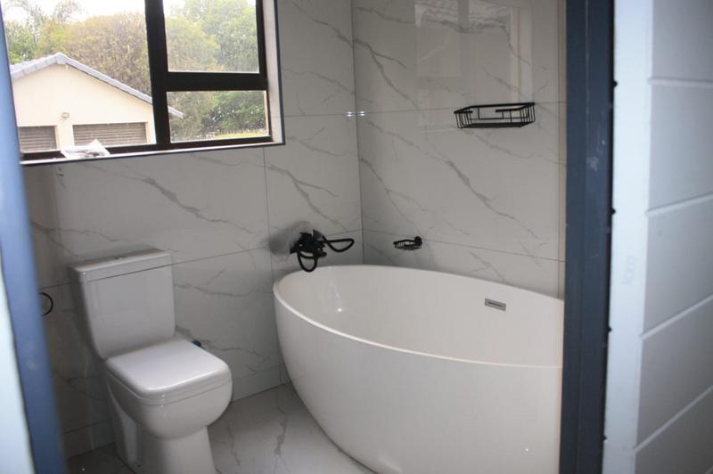 4 Bedroom Property for Sale in Birch Acres Gauteng
