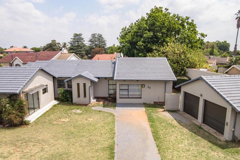 5 Bedroom Property for Sale in Birch Acres Gauteng