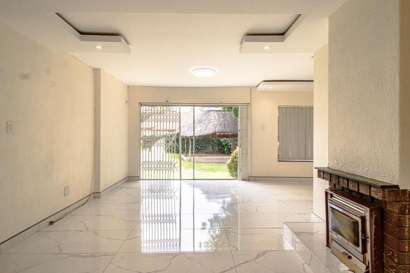 5 Bedroom Property for Sale in Birch Acres Gauteng
