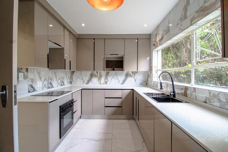 5 Bedroom Property for Sale in Birch Acres Gauteng