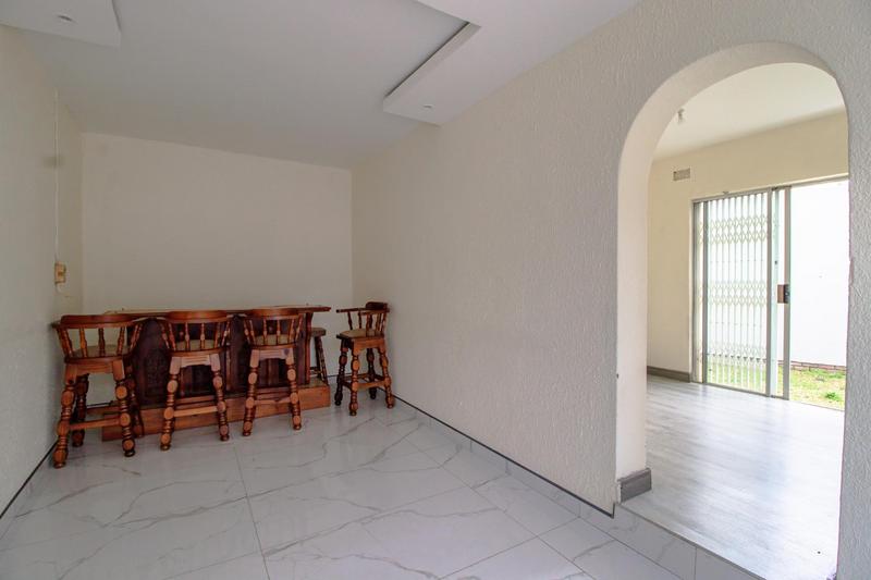 5 Bedroom Property for Sale in Birch Acres Gauteng