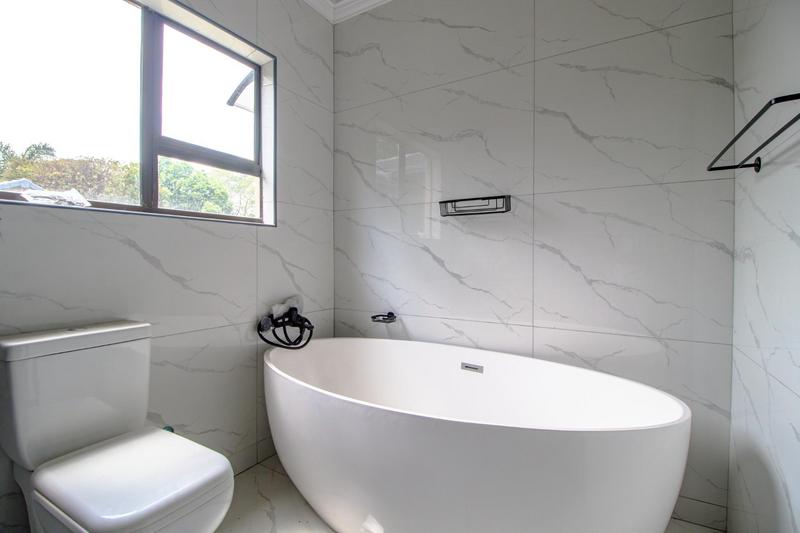 5 Bedroom Property for Sale in Birch Acres Gauteng