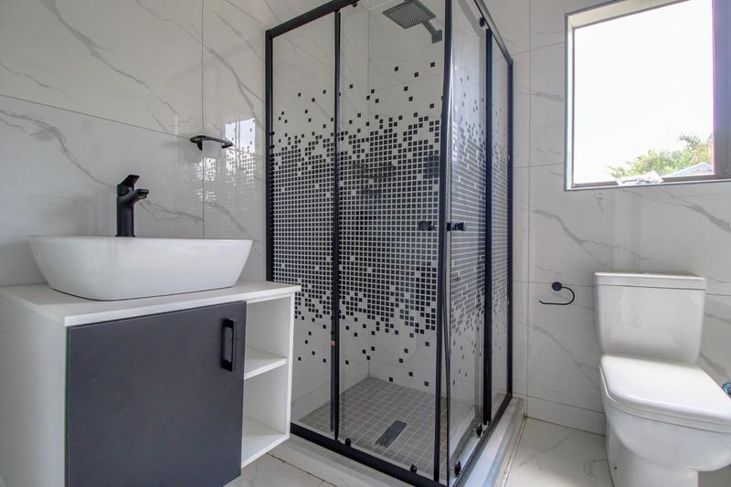 5 Bedroom Property for Sale in Birch Acres Gauteng