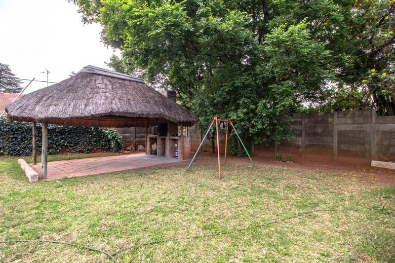 5 Bedroom Property for Sale in Birch Acres Gauteng
