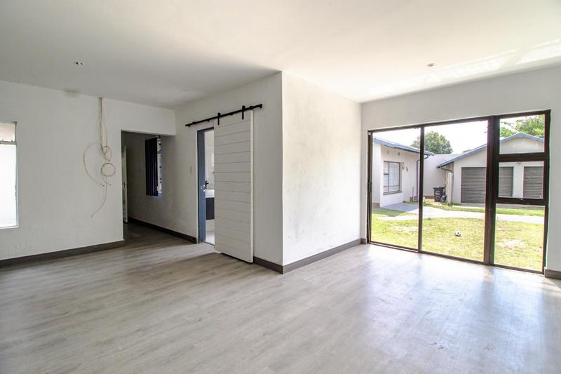 5 Bedroom Property for Sale in Birch Acres Gauteng