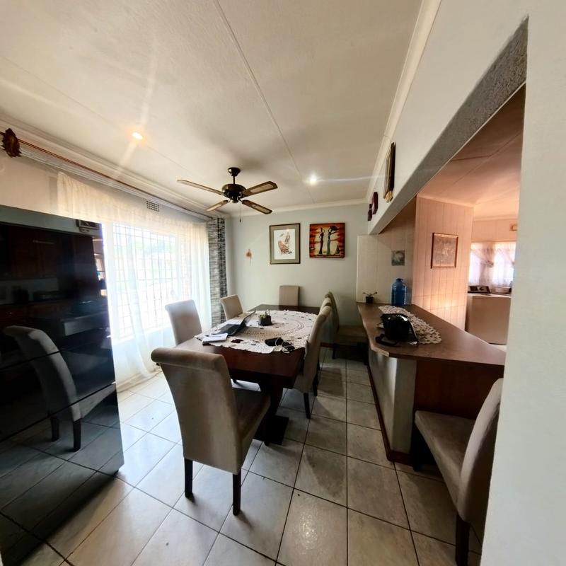 3 Bedroom Property for Sale in Birchleigh North Gauteng