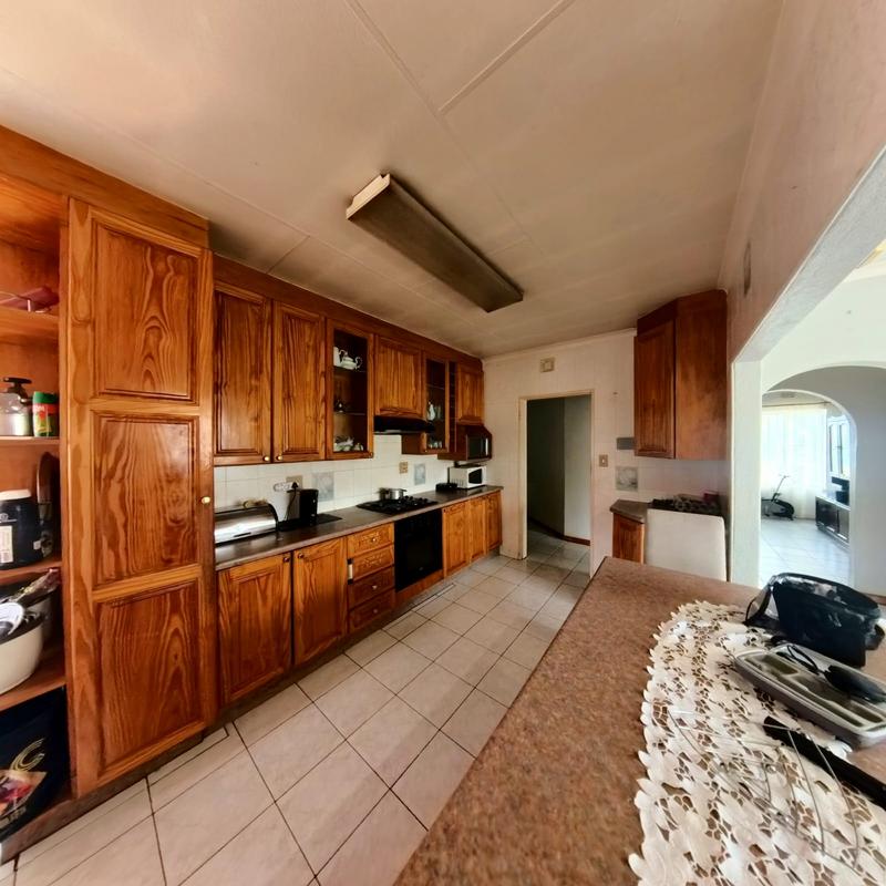 3 Bedroom Property for Sale in Birchleigh North Gauteng