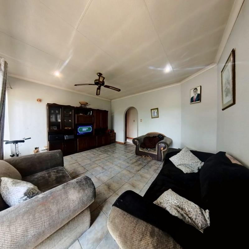 3 Bedroom Property for Sale in Birchleigh North Gauteng