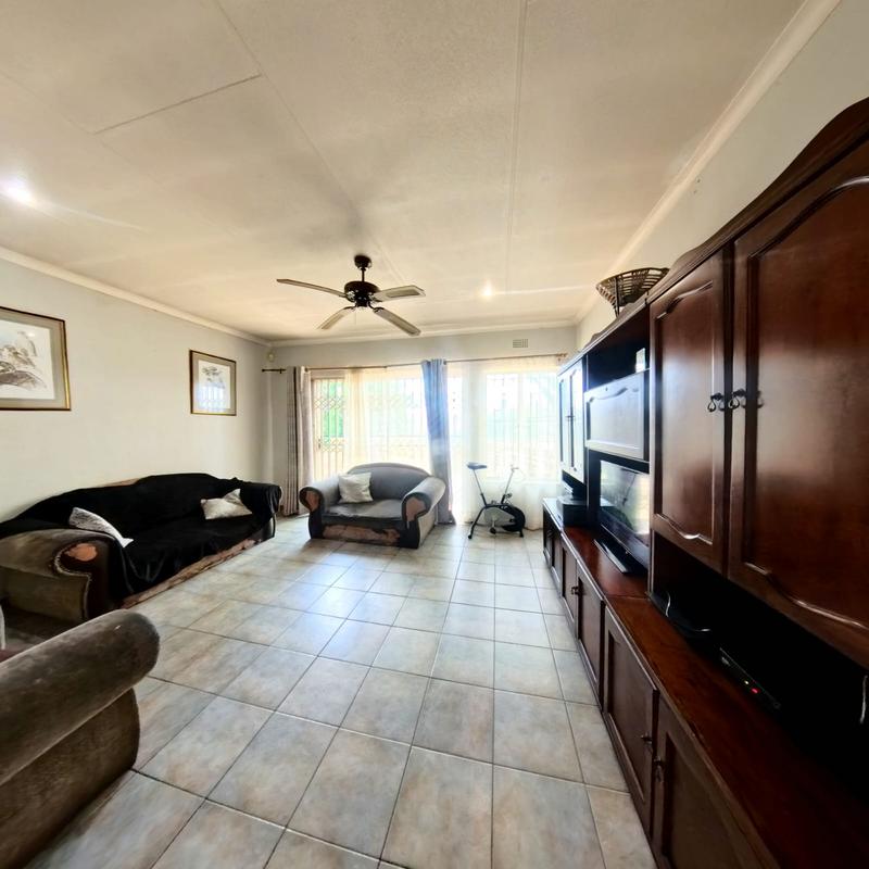 3 Bedroom Property for Sale in Birchleigh North Gauteng