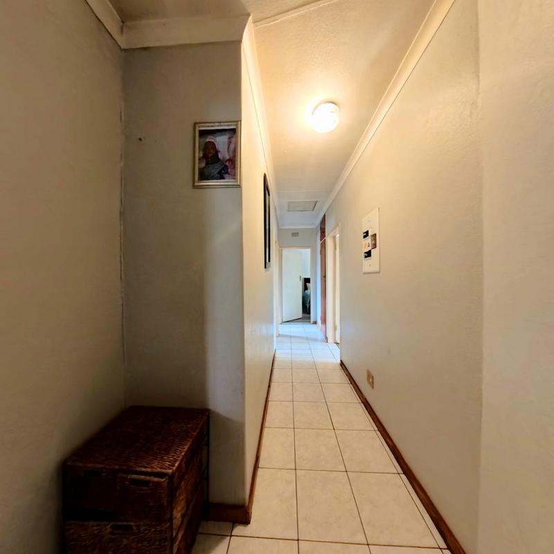 3 Bedroom Property for Sale in Birchleigh North Gauteng
