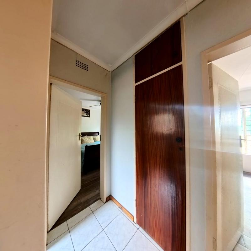 3 Bedroom Property for Sale in Birchleigh North Gauteng