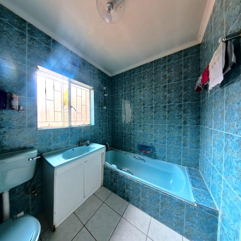 3 Bedroom Property for Sale in Birchleigh North Gauteng