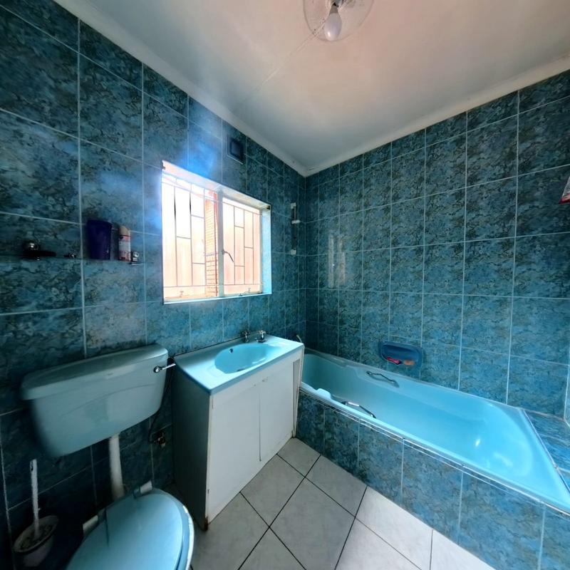 3 Bedroom Property for Sale in Birchleigh North Gauteng