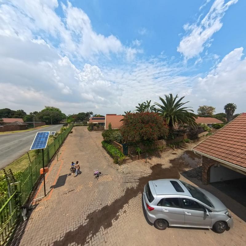 3 Bedroom Property for Sale in Birchleigh North Gauteng