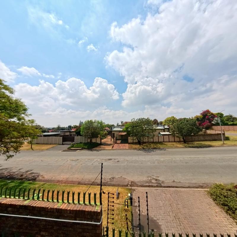 3 Bedroom Property for Sale in Birchleigh North Gauteng