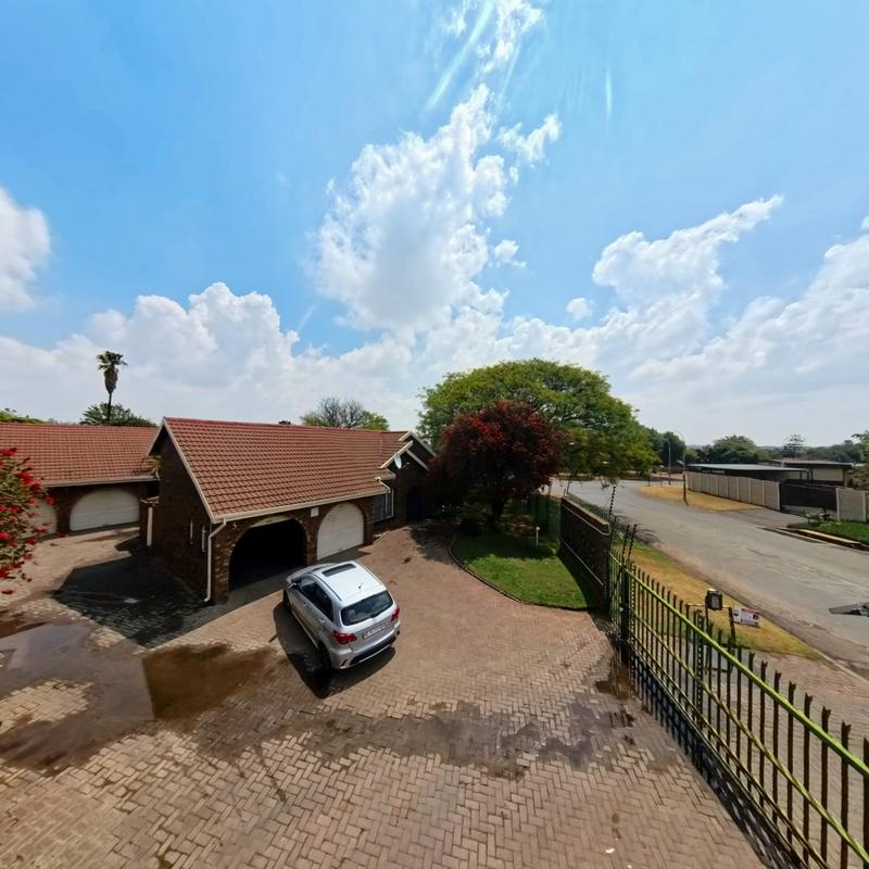 3 Bedroom Property for Sale in Birchleigh North Gauteng