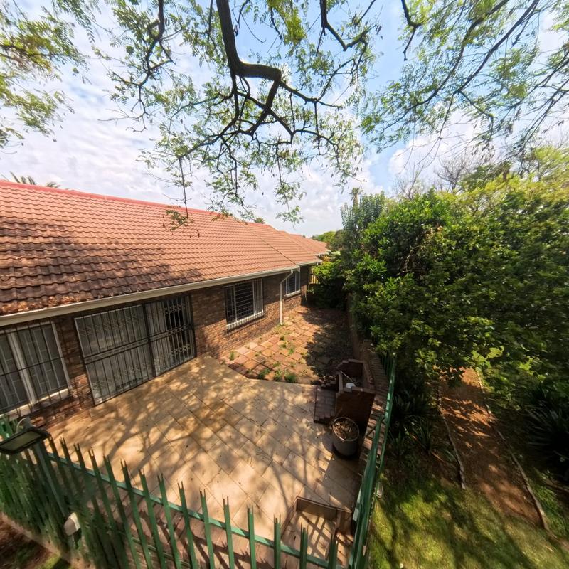 3 Bedroom Property for Sale in Birchleigh North Gauteng
