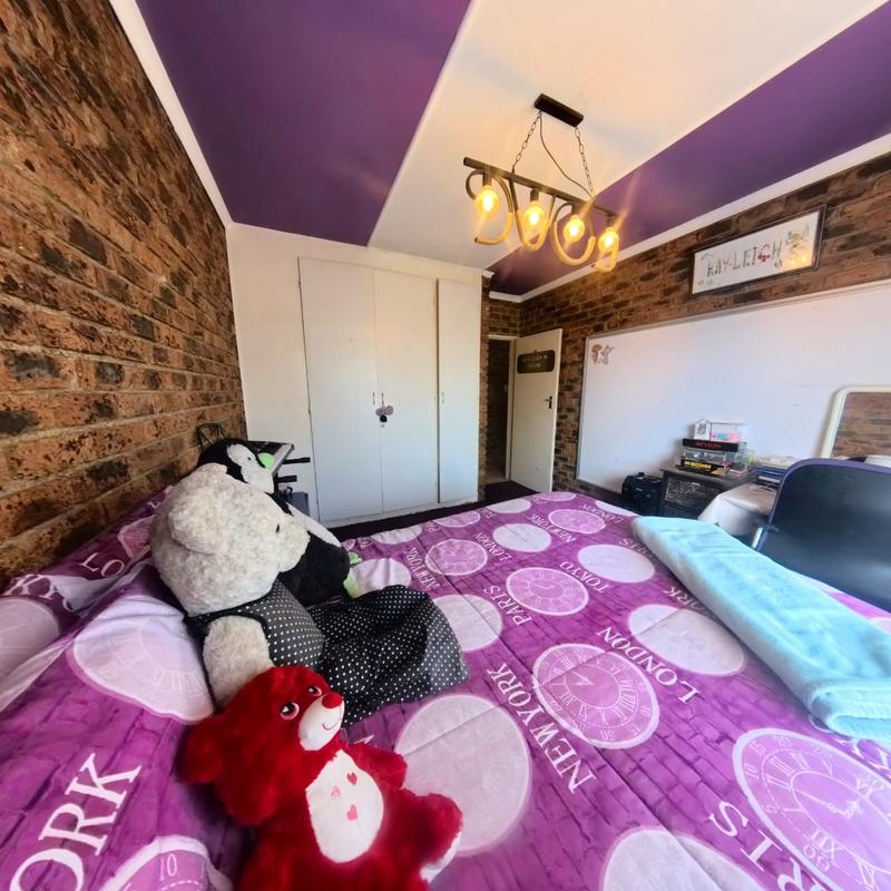 3 Bedroom Property for Sale in Croydon Gauteng
