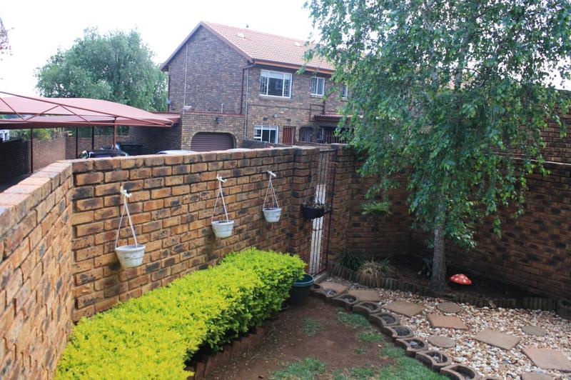 3 Bedroom Property for Sale in Croydon Gauteng