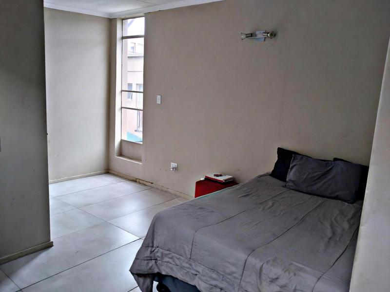 2 Bedroom Property for Sale in Auckland Park Gauteng
