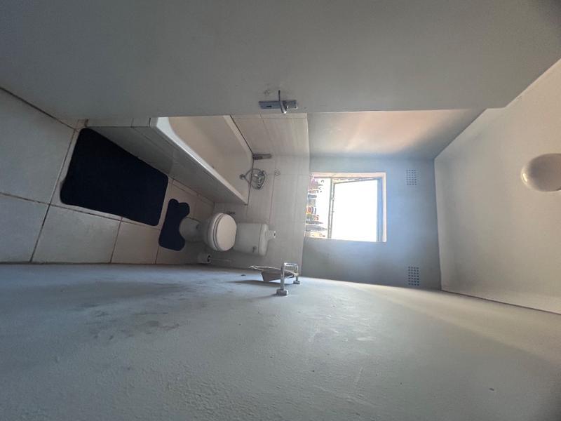5 Bedroom Property for Sale in Birch Acres Gauteng