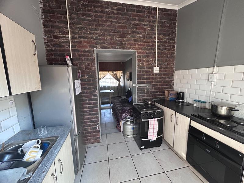 5 Bedroom Property for Sale in Birch Acres Gauteng