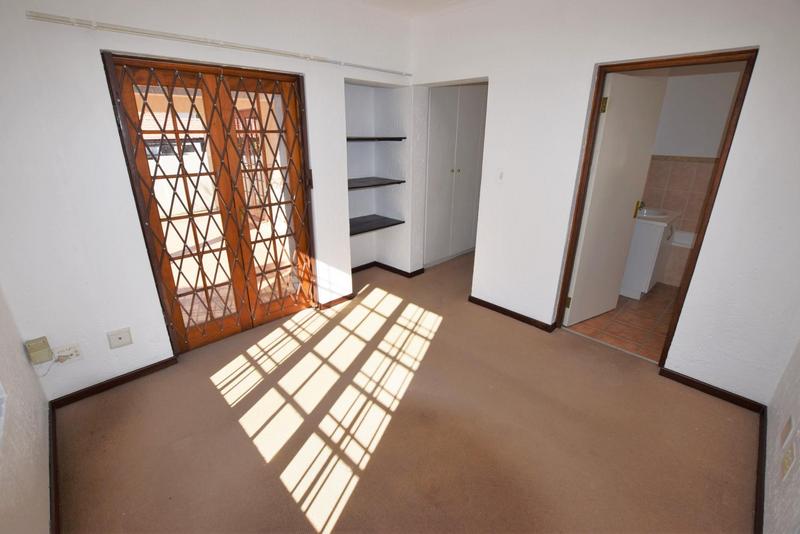 2 Bedroom Property for Sale in Lonehill Gauteng