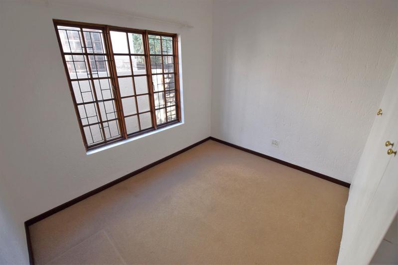 2 Bedroom Property for Sale in Lonehill Gauteng