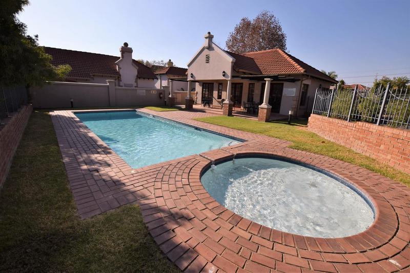 2 Bedroom Property for Sale in Lonehill Gauteng