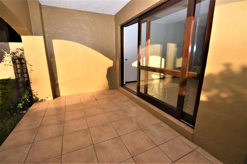 1 Bedroom Property for Sale in Lonehill Gauteng