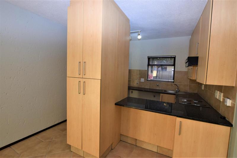 1 Bedroom Property for Sale in Lonehill Gauteng