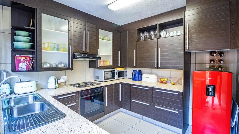2 Bedroom Property for Sale in Rivonia Gauteng