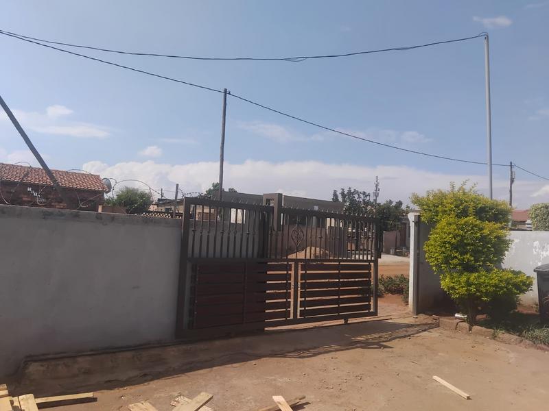 3 Bedroom Property for Sale in Soshanguve T Gauteng