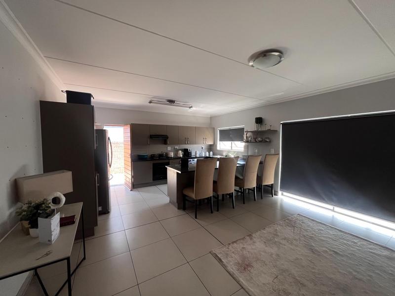 To Let 3 Bedroom Property for Rent in Thatchfield Gauteng