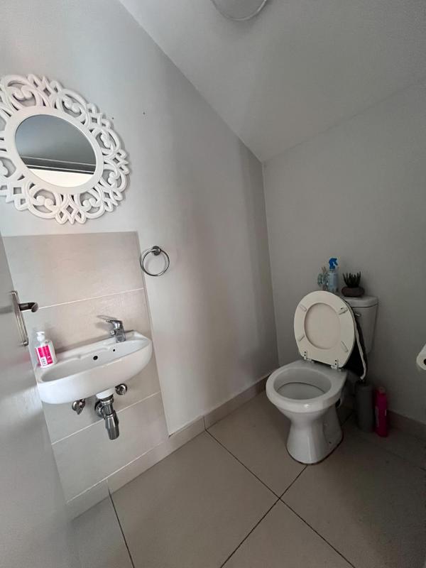 To Let 3 Bedroom Property for Rent in Thatchfield Gauteng