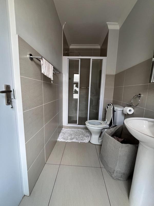 To Let 3 Bedroom Property for Rent in Thatchfield Gauteng