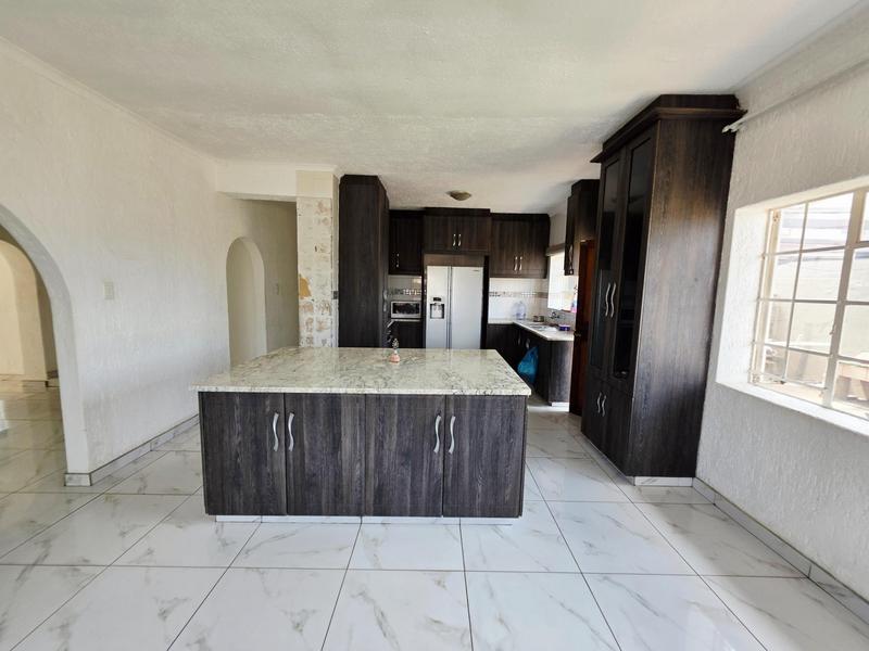 5 Bedroom Property for Sale in Gerdview Gauteng