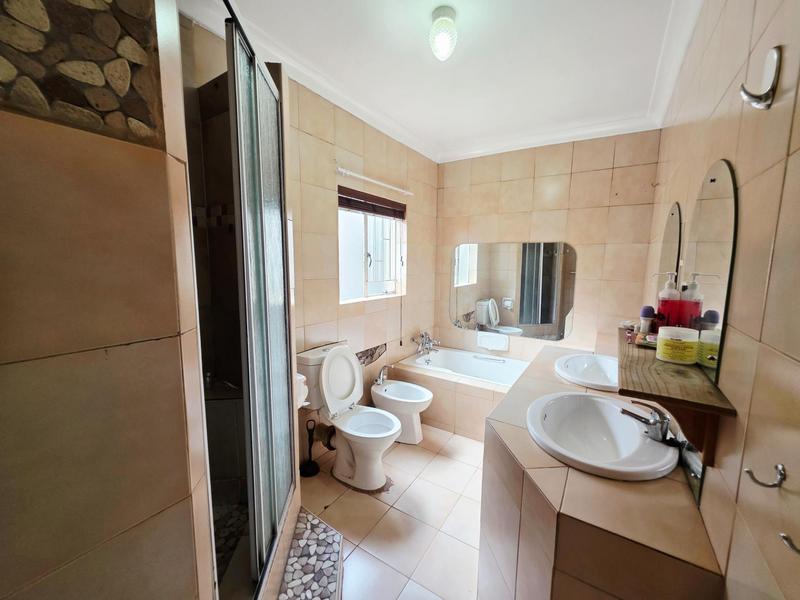 5 Bedroom Property for Sale in Gerdview Gauteng