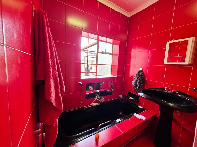5 Bedroom Property for Sale in Gerdview Gauteng