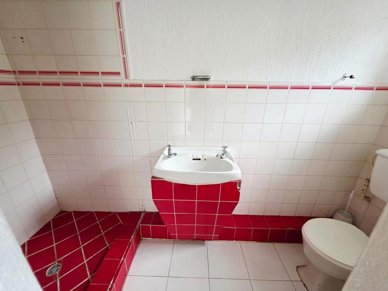 5 Bedroom Property for Sale in Gerdview Gauteng
