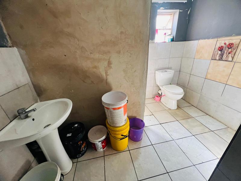 9 Bedroom Property for Sale in Bezuidenhout Valley Gauteng