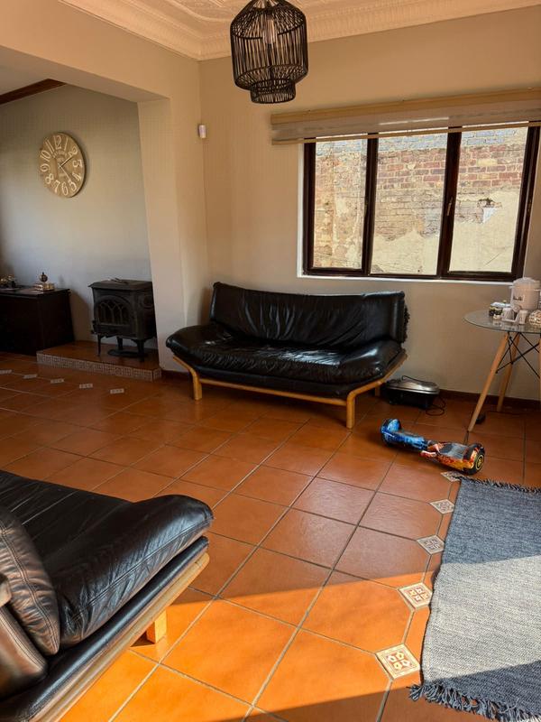 5 Bedroom Property for Sale in Kensington Gauteng