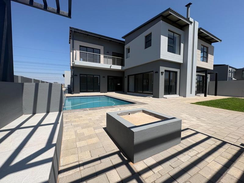 4 Bedroom Property for Sale in Midstream Heights Gauteng