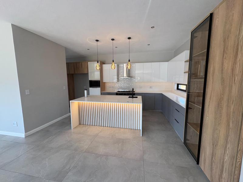 4 Bedroom Property for Sale in Midstream Heights Gauteng