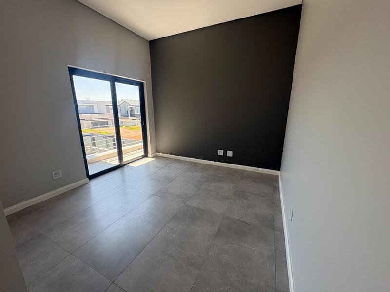 4 Bedroom Property for Sale in Midstream Heights Gauteng