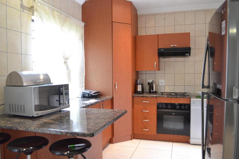 To Let 3 Bedroom Property for Rent in Amorosa Gauteng