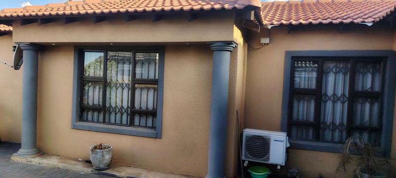 3 Bedroom Property for Sale in Protea Glen Gauteng
